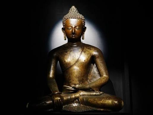 人要在工作中培養樂趣，更要在樂趣中完成工作；有些事情一直做著，只要做出成就，最後就會有樂趣；任何事只要有樂趣，一直做一直做，最終也會有成就。只要不埋怨你的人生，最後你就會有出頭天。要相信自己，世界之大，總有容身之處，也一定會找到人生的前進方向